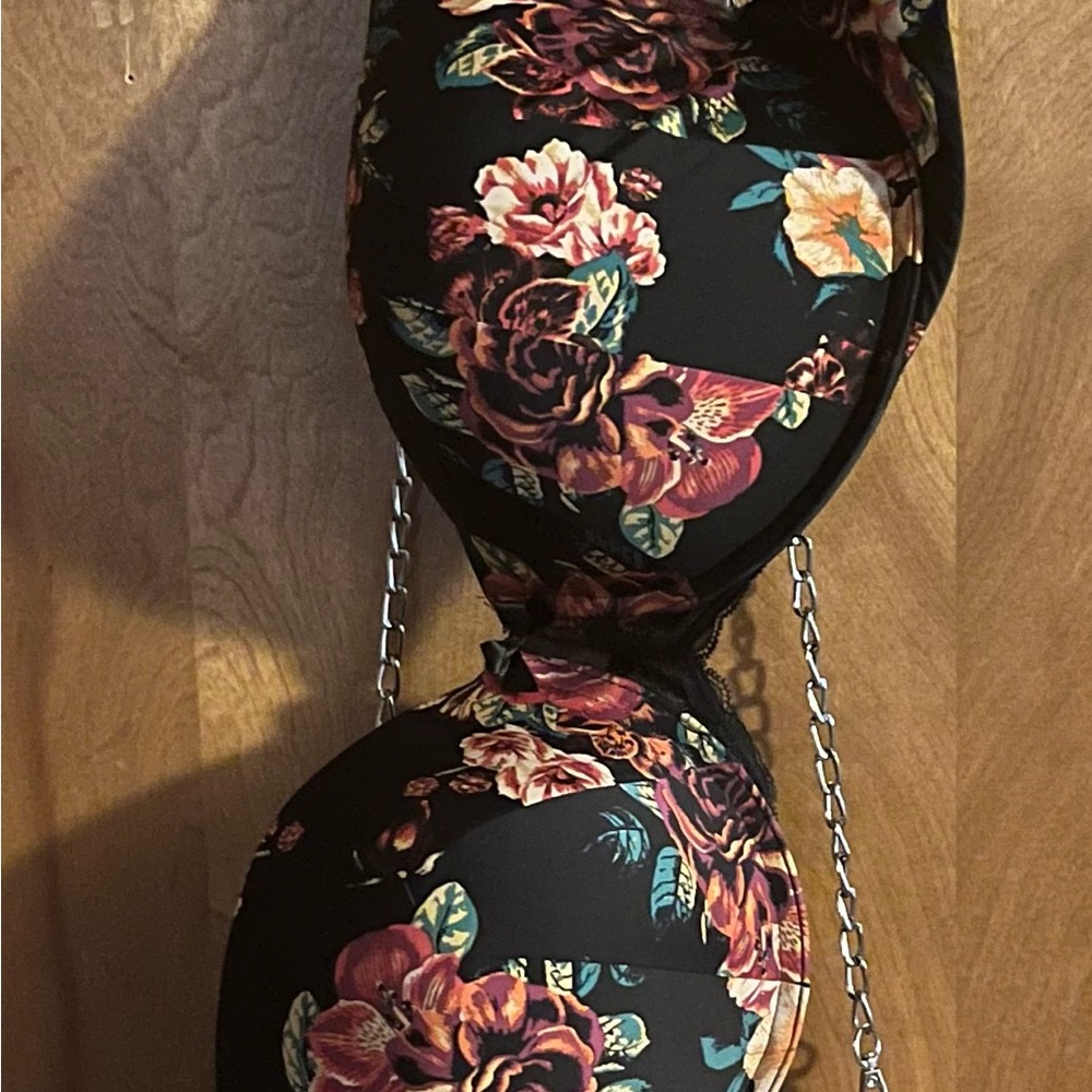 Torrid Curve Women’s Bra Size 40D Black Floral Push Up Bra